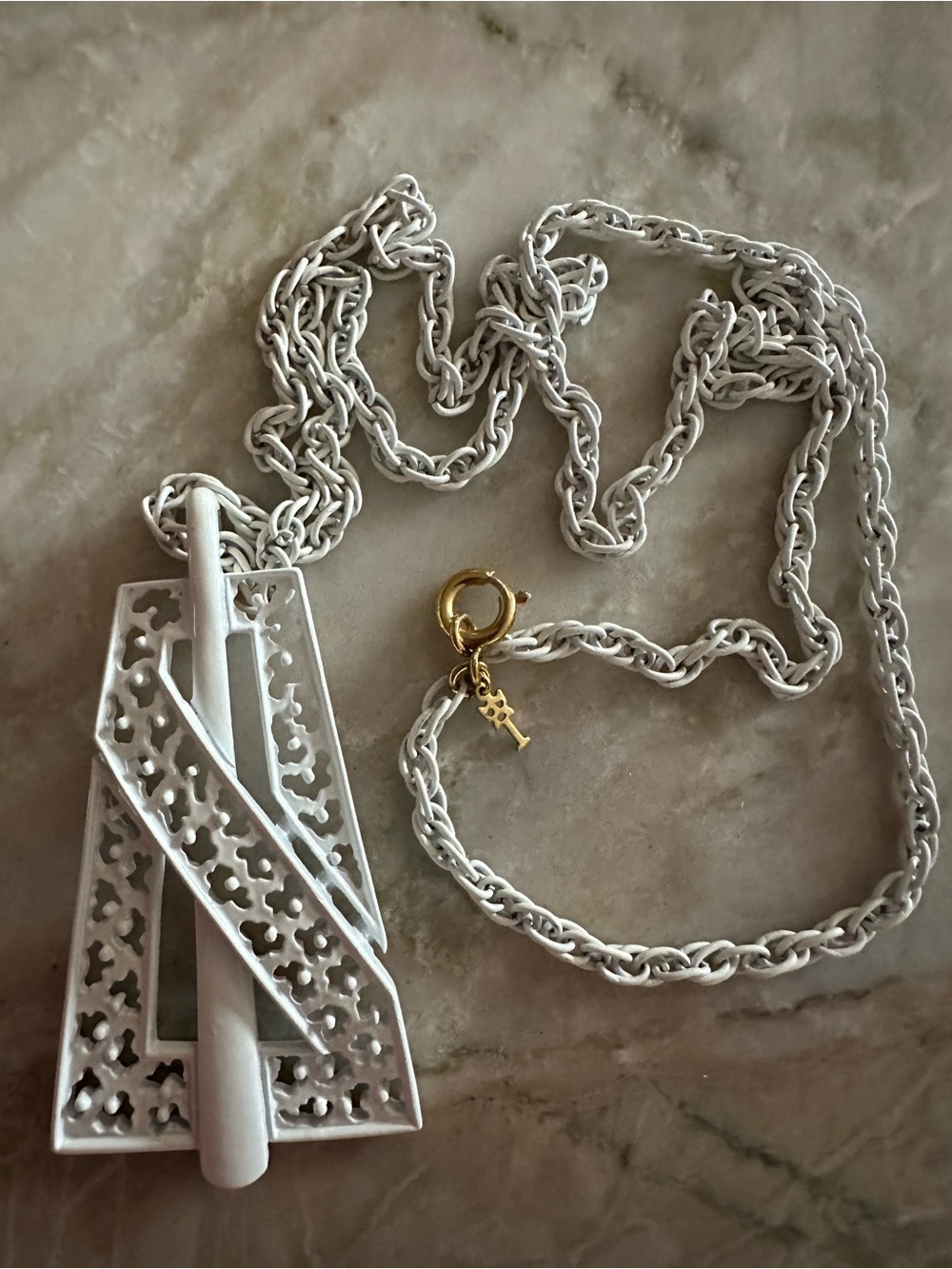 Vintage TRIFARI white chain, modern geometric Pendant Necklace